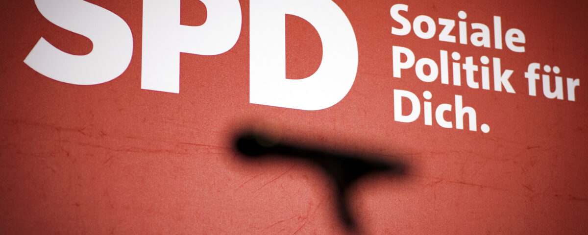 SPD Logo mit Mikrofon